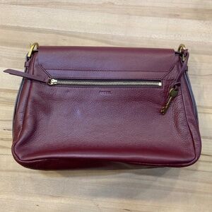 FOSSIL Burgundy Harper Bag Like new